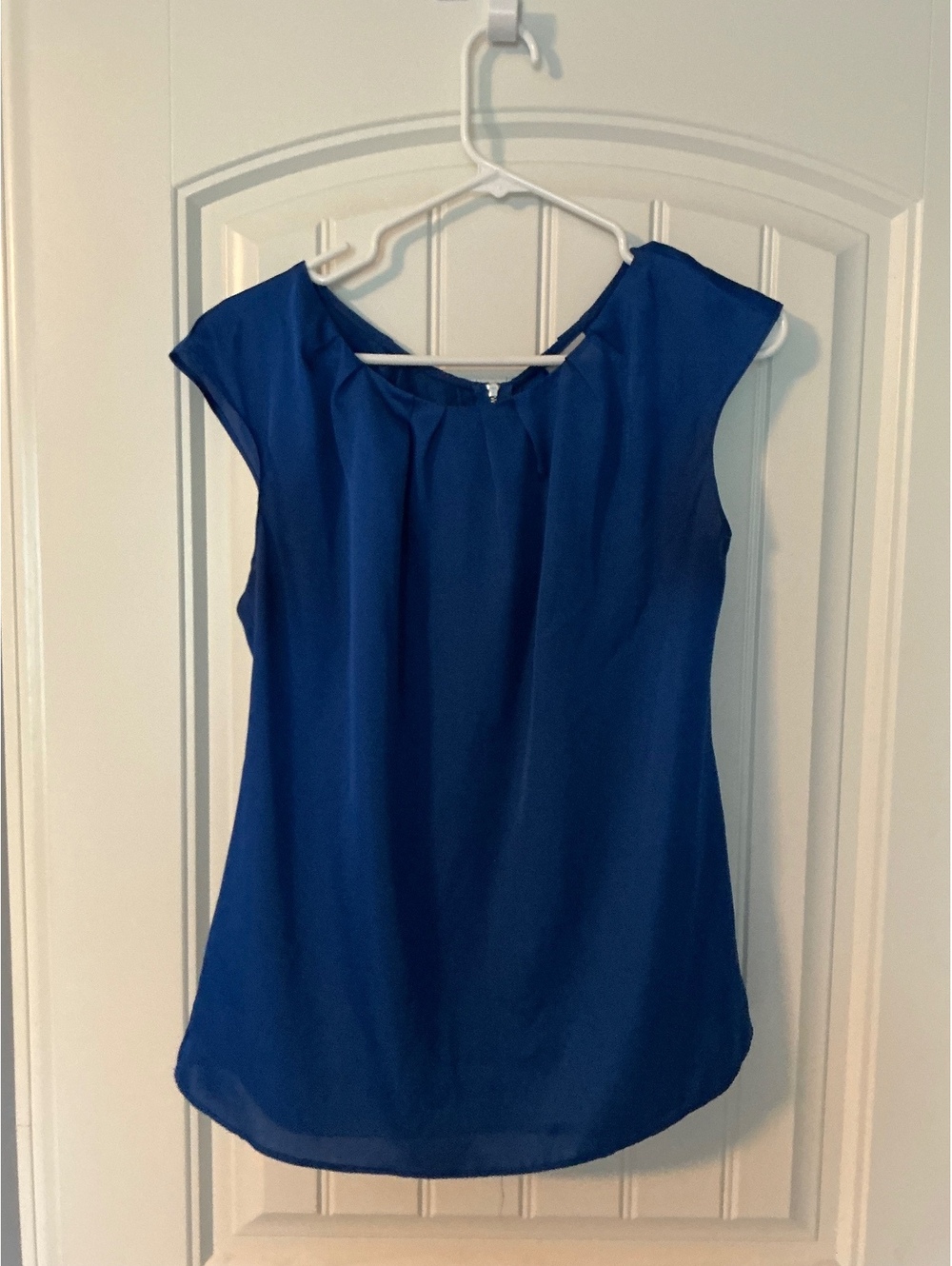 Worthington Satin Royal Blue Sleeveless Blouse size Petite Medium